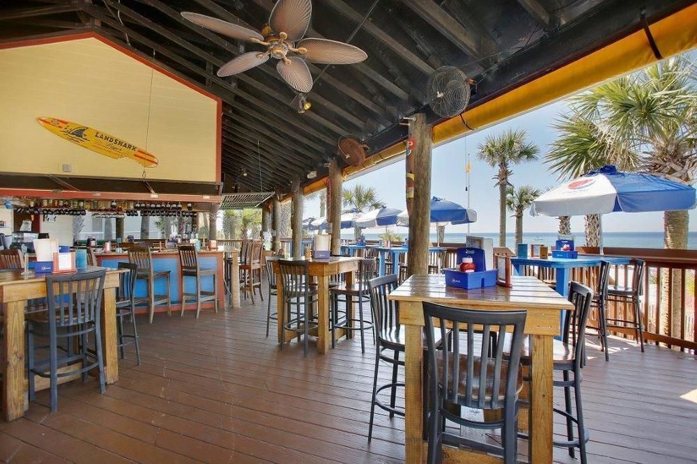 Ramada By Wyndham Panama City Beach / Beachfront Exterior photo